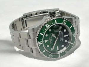 Ansicht rechts - Seiko Sub Mod Hulk meets Starbucks - Ein Seiko Modding von Custom Watch Mod