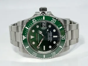 Ansicht frontal - Seiko Sub Mod Hulk meets Starbucks - Ein Seiko Modding von Custom Watch Mod